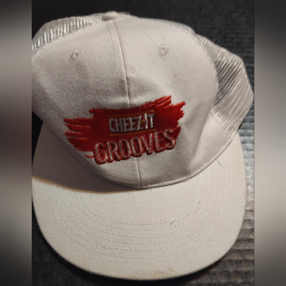 Cheez-It Grooves Trucker Hat Snapback Cap Mesh Back Novelty Food Promo by Apollo